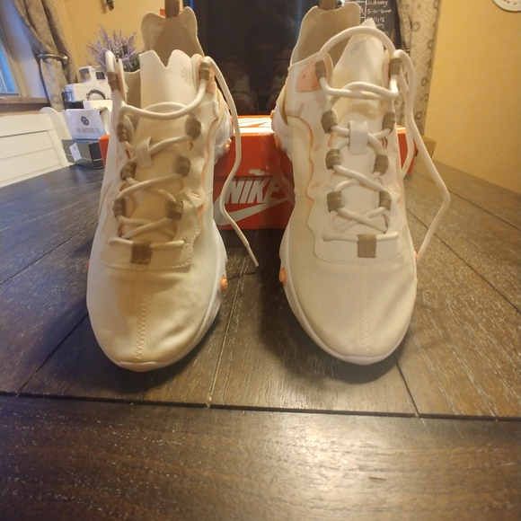 🎉🎉HP🎉🎉NIBNike React Element 55 Pink&Tan sneakers - Picture 3 of 9